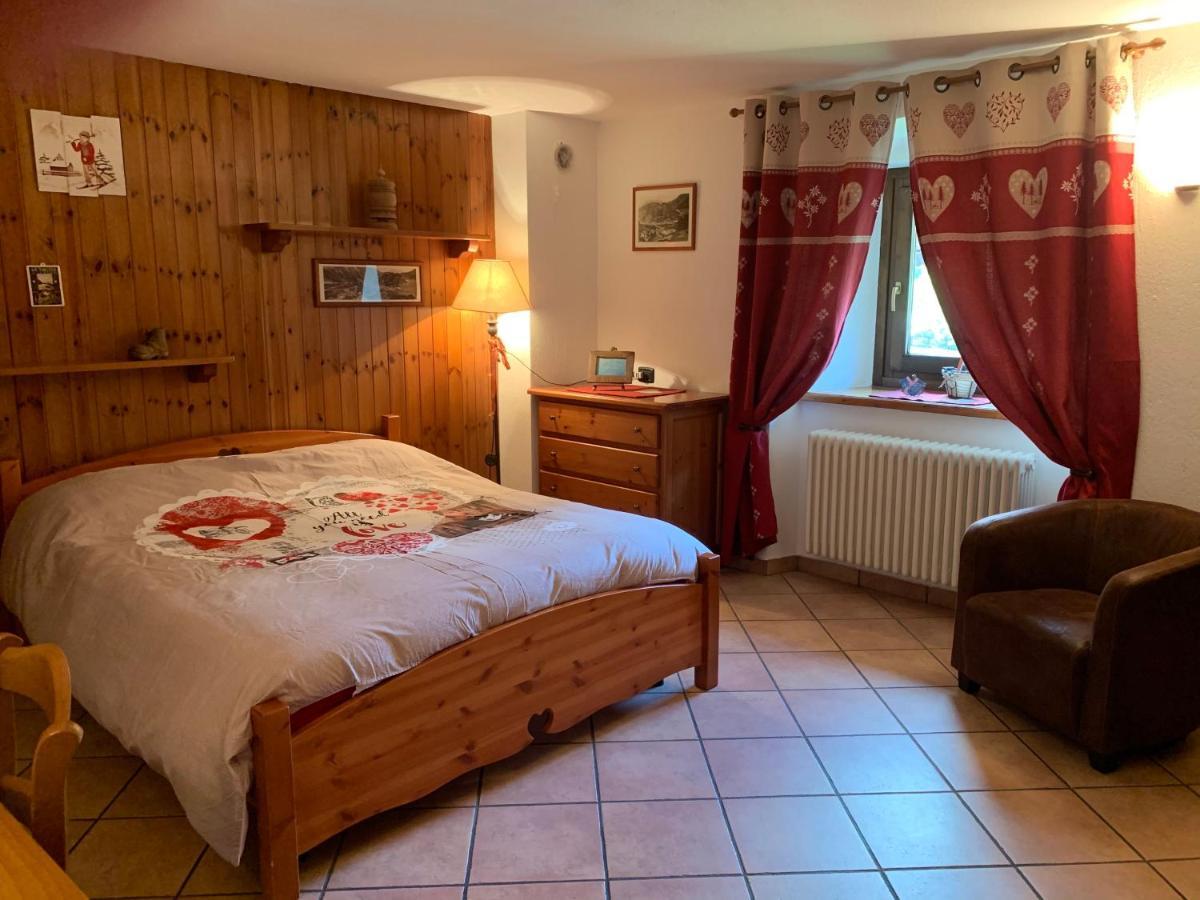 Appartamenti Da Clara La Thuile Luaran gambar