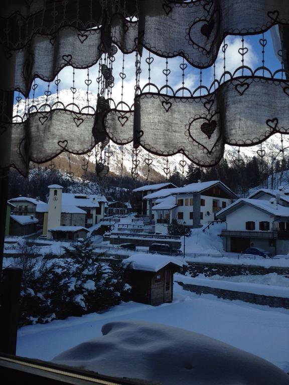 Appartamenti Da Clara La Thuile Luaran gambar
